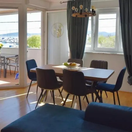 Apartment Sunny *